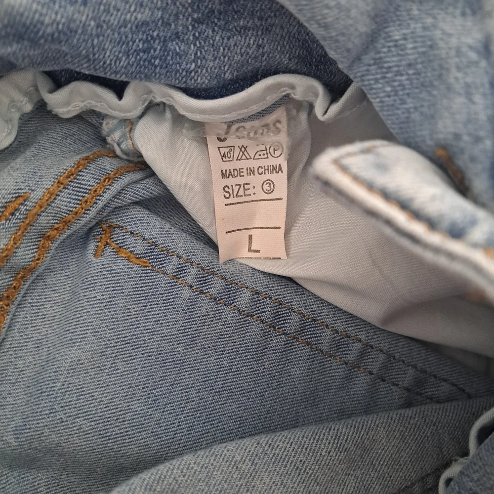 Sugar Blue Denim Jean Shorts Front Back Pockets Buttons Zipper Girl's Large